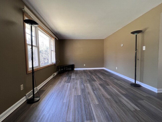 Photo - 900 Hickory St