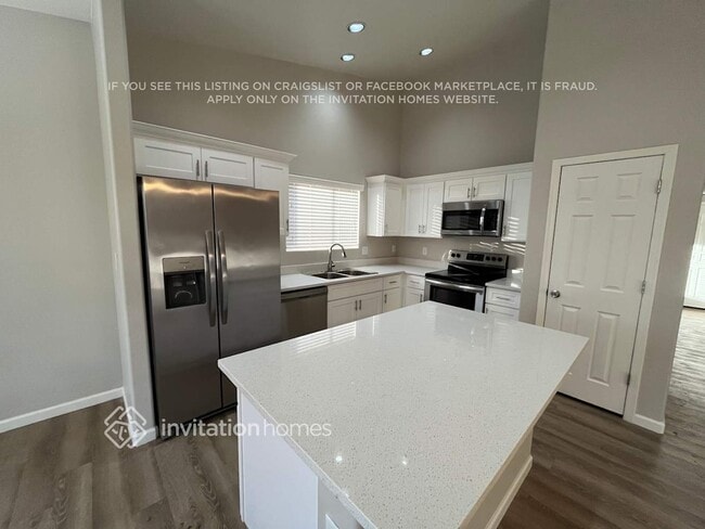 Photo - 16063 W Saguaro Ln