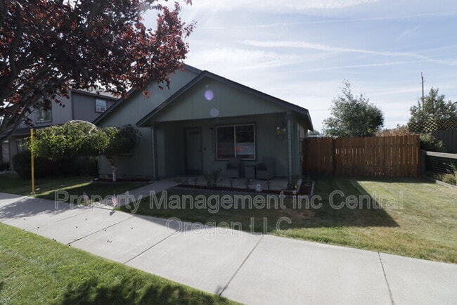 Building Photo - 63305 Vogt Rd Rental