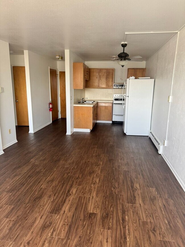 Photo - 306 E 18th St Unidad 306 E 18th St  26