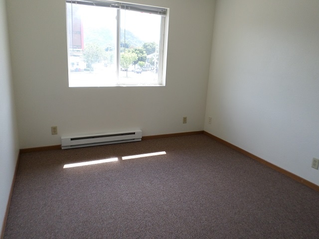 Photo - 560 Main St Unit 3