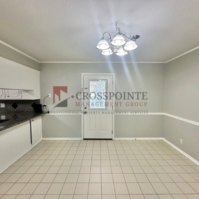 Photo - Beautiful 4 Bedroom 2 Bathroom home in Tyler!