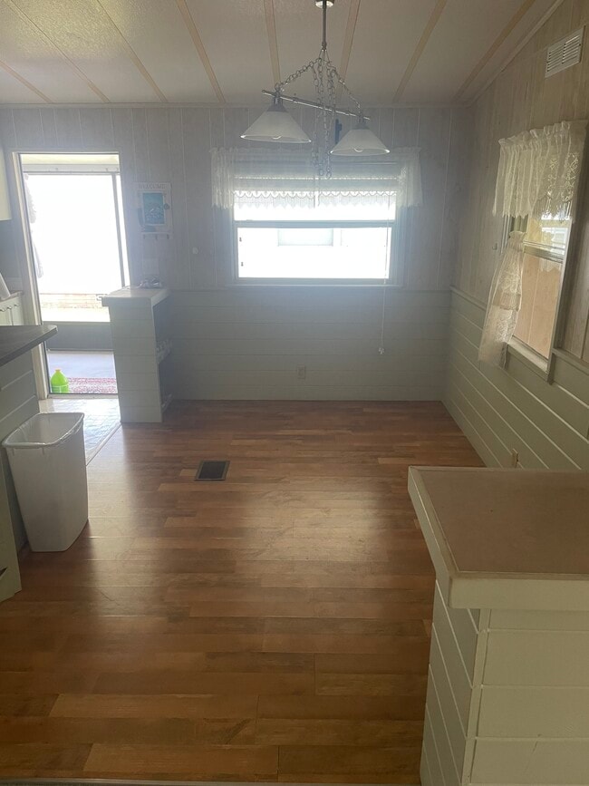 Photo - 5533 Williamsburg Ln