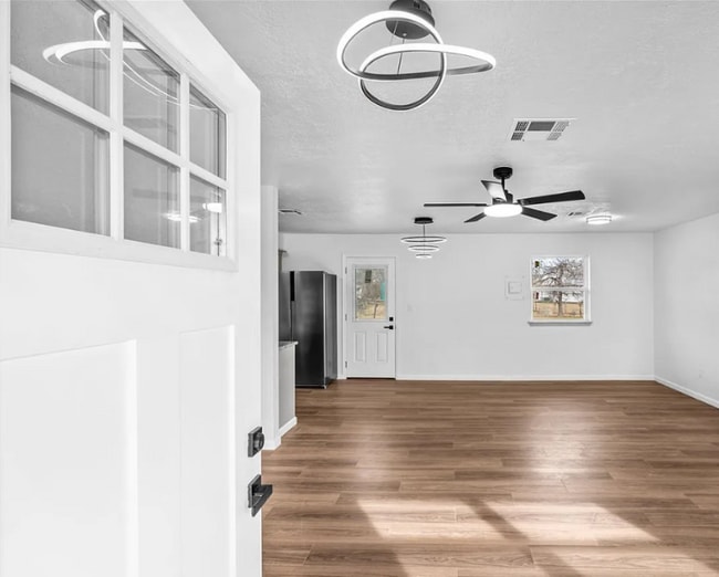 Photo - 4811 NW Lindy Ave