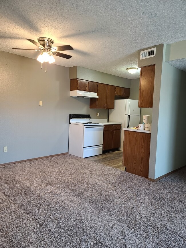 White River Mountain Apartments For Rent in Hollister, MO