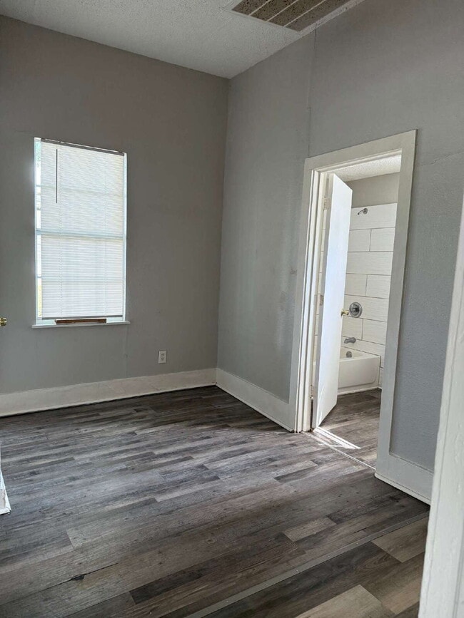 Photo - Super Affordable 3/2 on the South Side