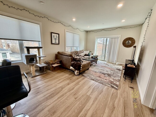 Photo - 458 Washington St Unit 202