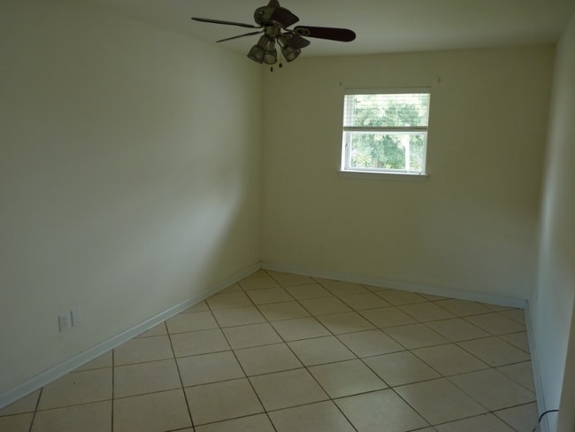 Photo - 8506 Valor Dr