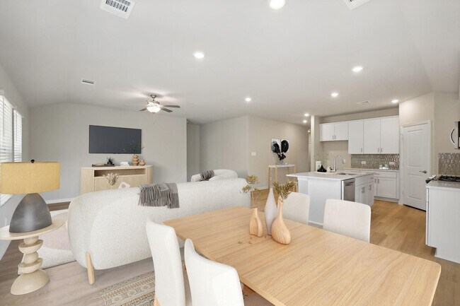 Photo - 2204 Dunbar Dr
