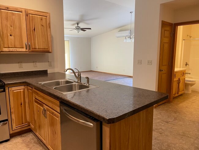 Photo - 827 Chippewa Crossing Blvd