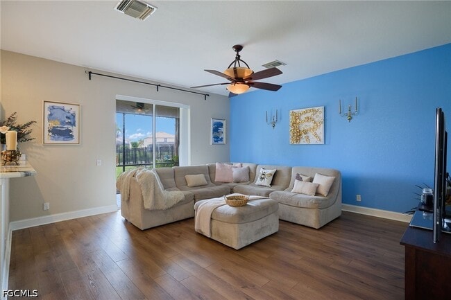 2059 Willow Branch Dr