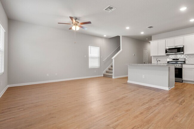 Photo - Brand New, Never Lived In!!!