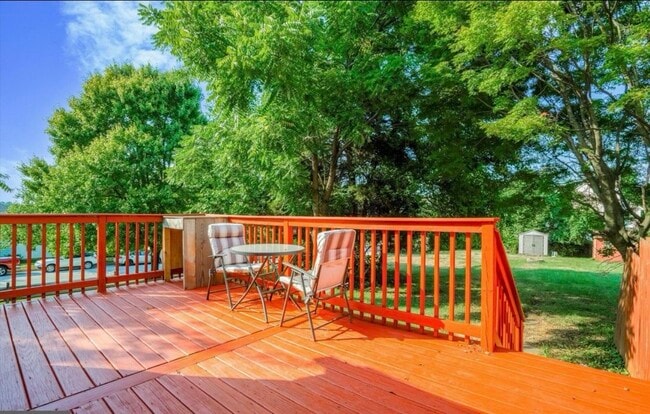 Photo - 117 Karrs Ln