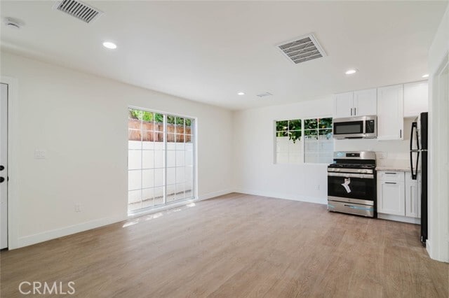 Photo - 17906 Califa St