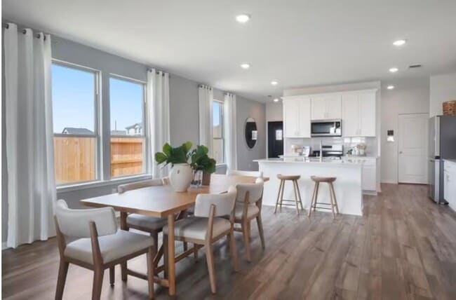 Photo - 7123 Glennwick Grv Ln