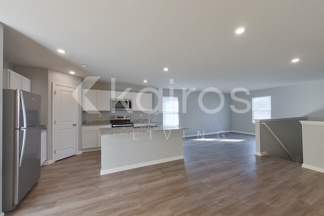 Photo - 308 Wild Deer Dr