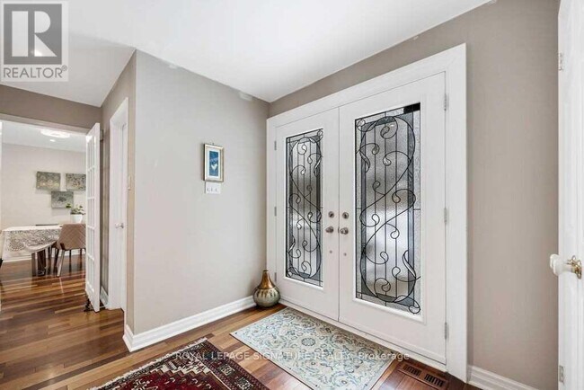 Photo - 1 Park Brook Pl