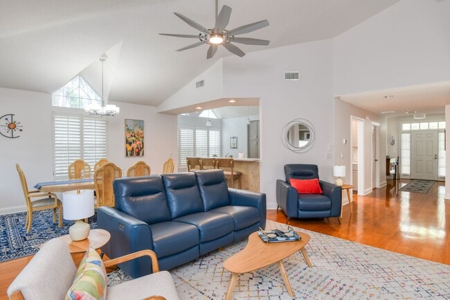 Photo - Luxury 3-bedroom - 4 bath with garage