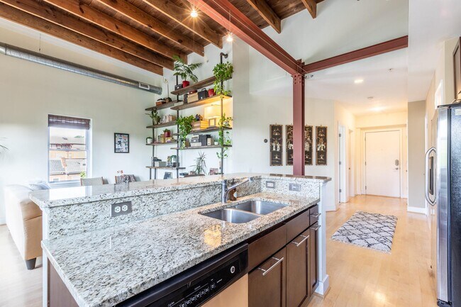 Photo - 2201 2nd St NW