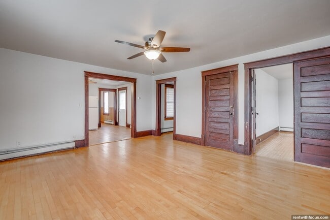 Photo - 211 Oak St Unidad 211