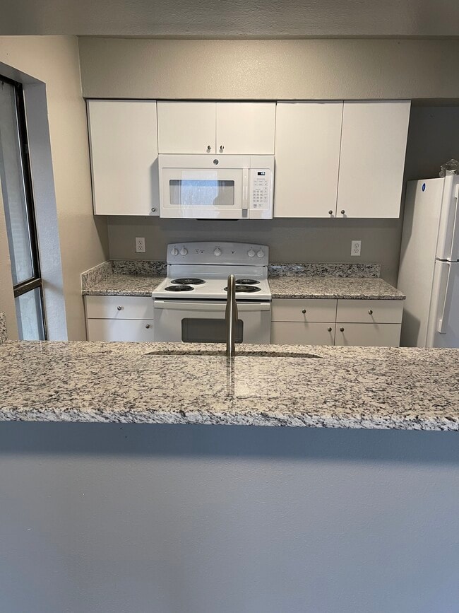 Photo - 500 NW 1st St Unit 2A