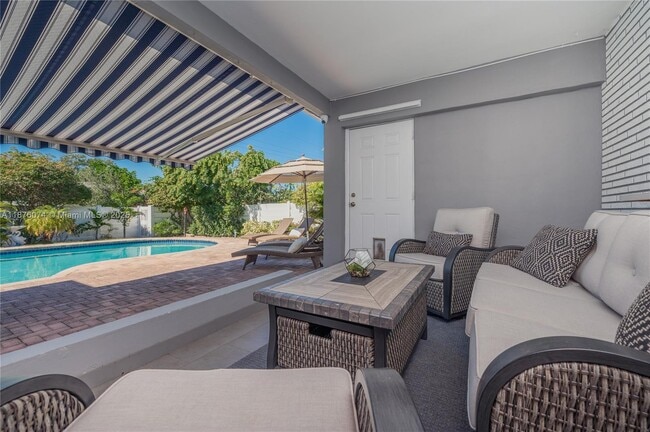 Photo - 800 N 46th Ave