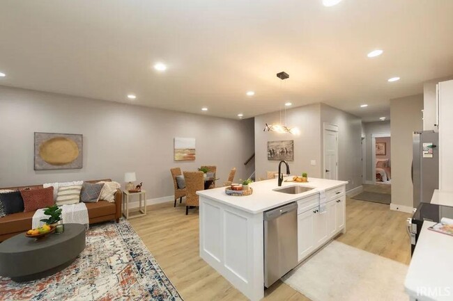 Photo - 306 N Jefferson St