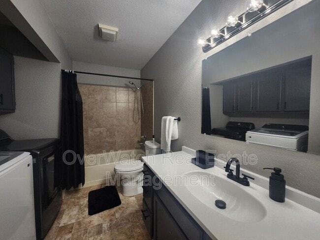 Photo - 8111 Medellin Cir