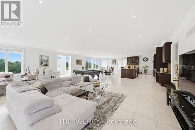 Photo - 14415 Jane St