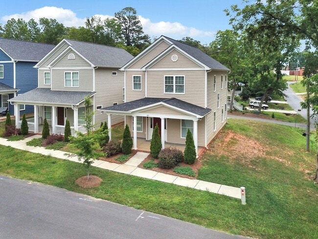 Photo - Two Story Cottage In Historic Waxhaw