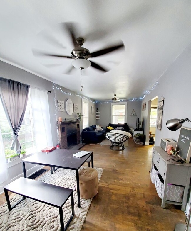 Photo - 630 S Howes St Unidad Whole House