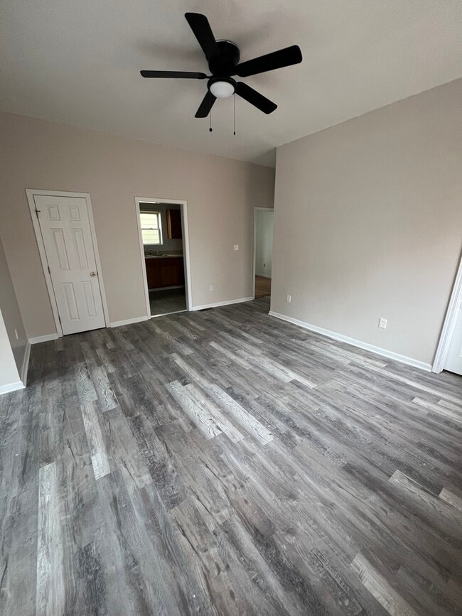 Photo - 196 Main St (unit 1)