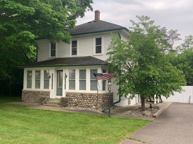 Building Photo - 57077 Grand River Ave Rental