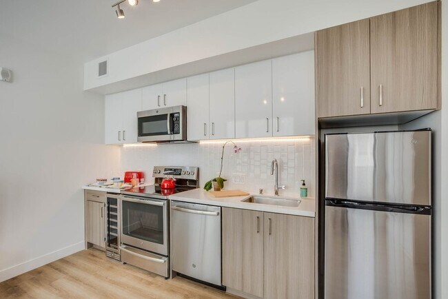 Photo - 601 Tennessee St Unit 204