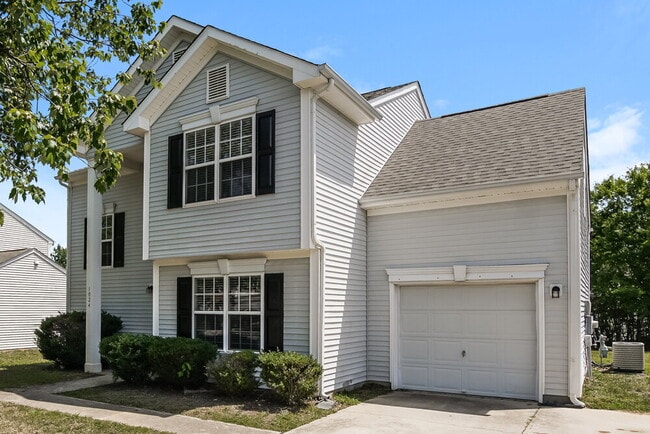 Building Photo - 1024 Penncross Dr