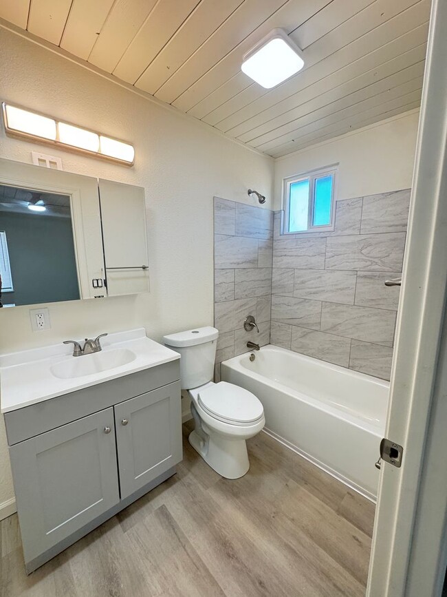 Photo - 4 bed / 2 ba home - N Yuba City