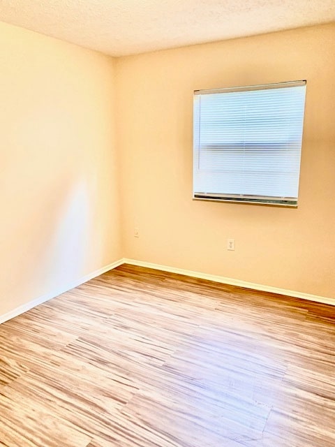 Guest Bedroom - 1950 Paine Ave Unit 1A