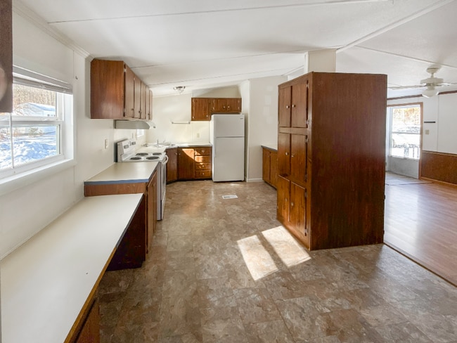 Photo - 200 P Paw Ln