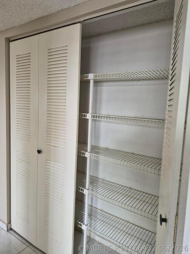 Photo - 15108 Ashland Dr Unit 195