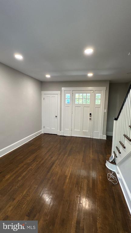 432 Kenneth Square