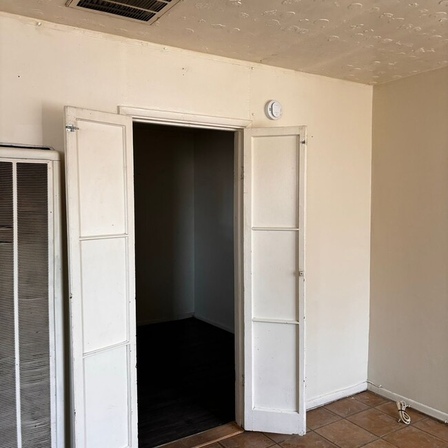 Photo - 1 Bedroom Duplex Avail