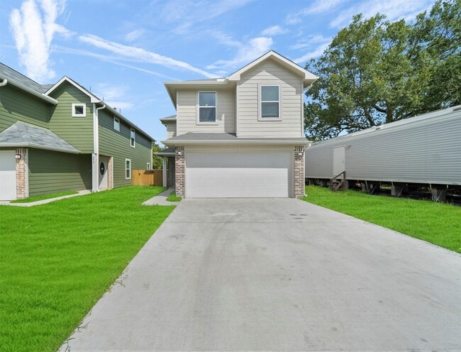 Building Photo - 3219 Angelfish Cove