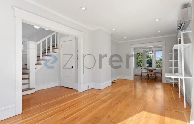 Photo - 2038 8th Ave N