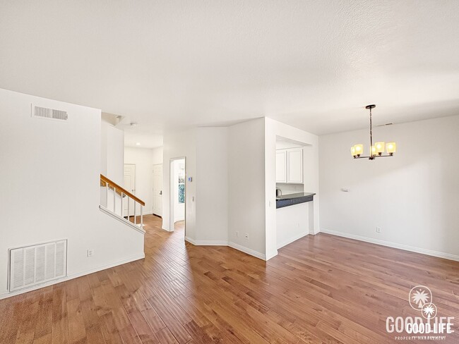 Photo - Modern Living with Clean Amenities