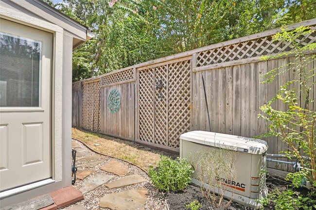 Photo - 2330 Summit Way Ct