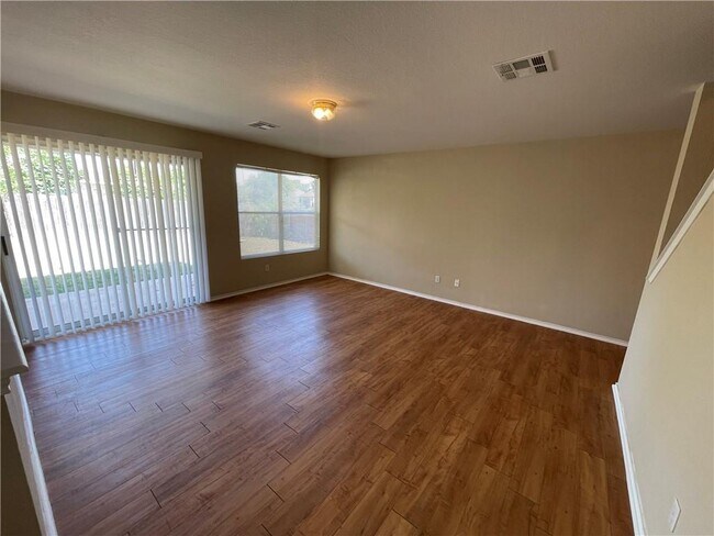 Photo - 3414 Crownover St