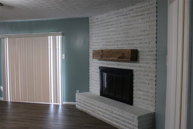 Photo - 8203 Wilmerdean St