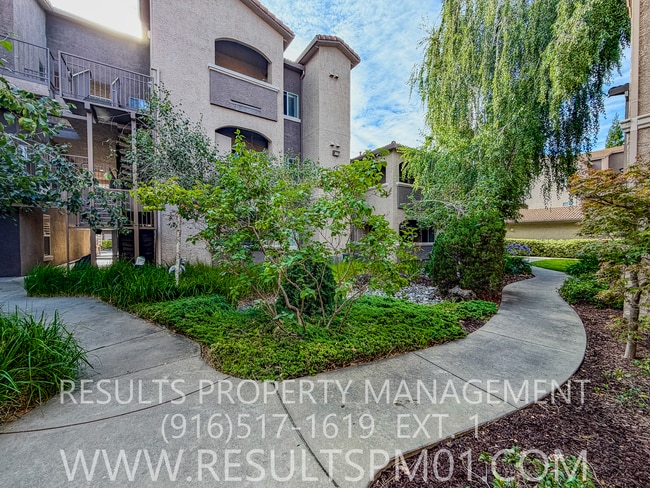 Photo - 10001 Woodcreek Oaks Blvd