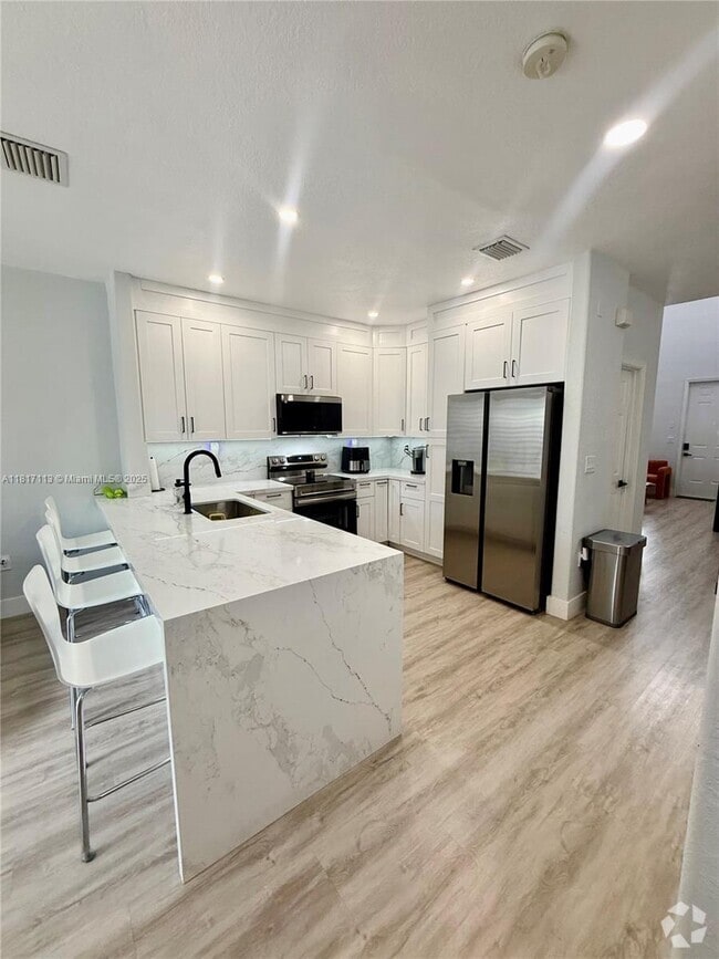 Building Photo - 1481 SE 25th Ter Rental