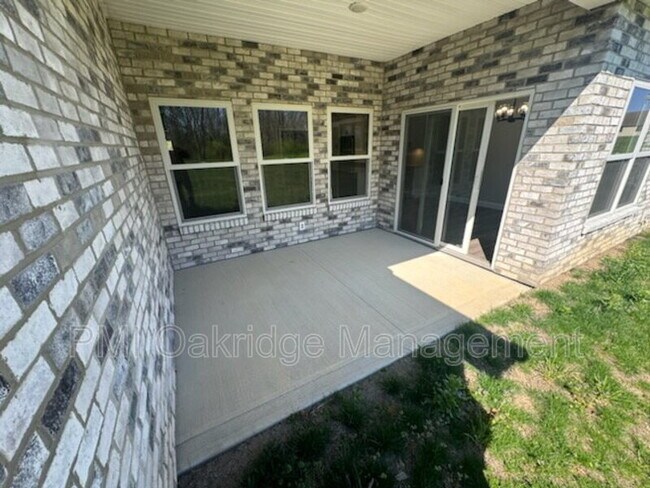Photo - 963 Winter Ridge Dr